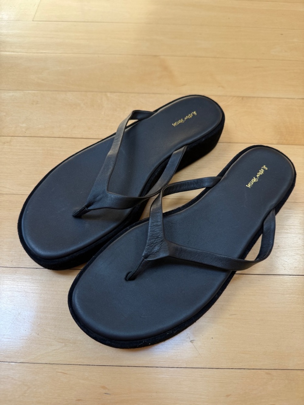 & Other Stories Black 90s Minimalist Platform Flip Flop Thong Sandals US8